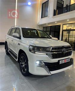 تۆیۆتا لاند کروزەر